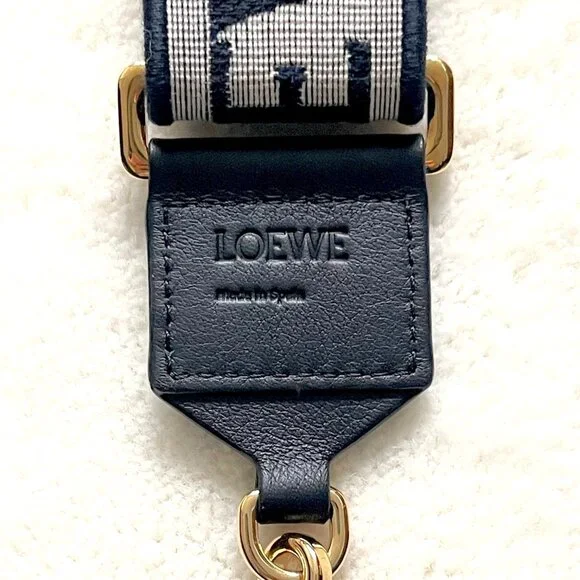 Loewe Anagram Bag Strap in Jacquard and Calfskin in Navy/Black - Picture 9 of 10